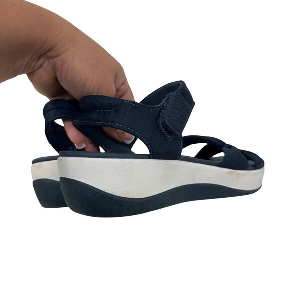 Clarks Cloudsteppers Women Navy Bow Sandals Size 7 Cushioned Lightweight Comfort - Picture 13 of 14